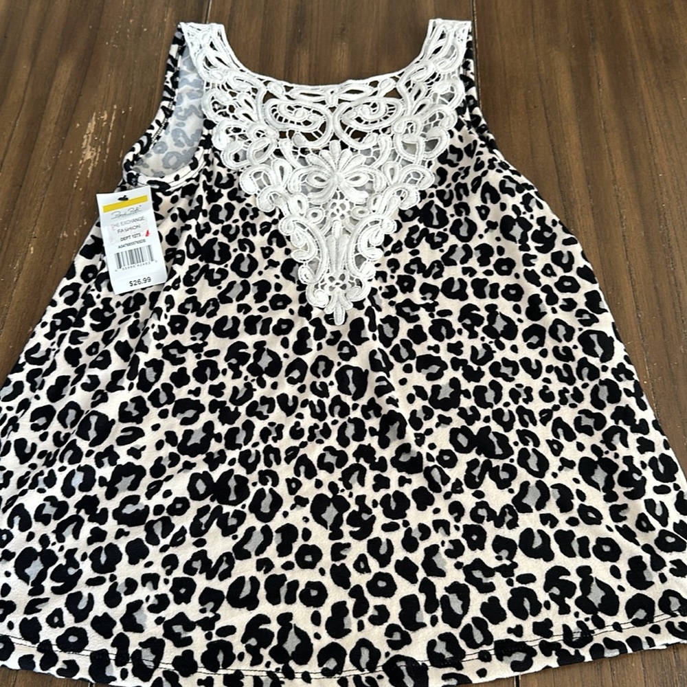 New Rene Rofe sleepwear top small* - Picture 3 of 4